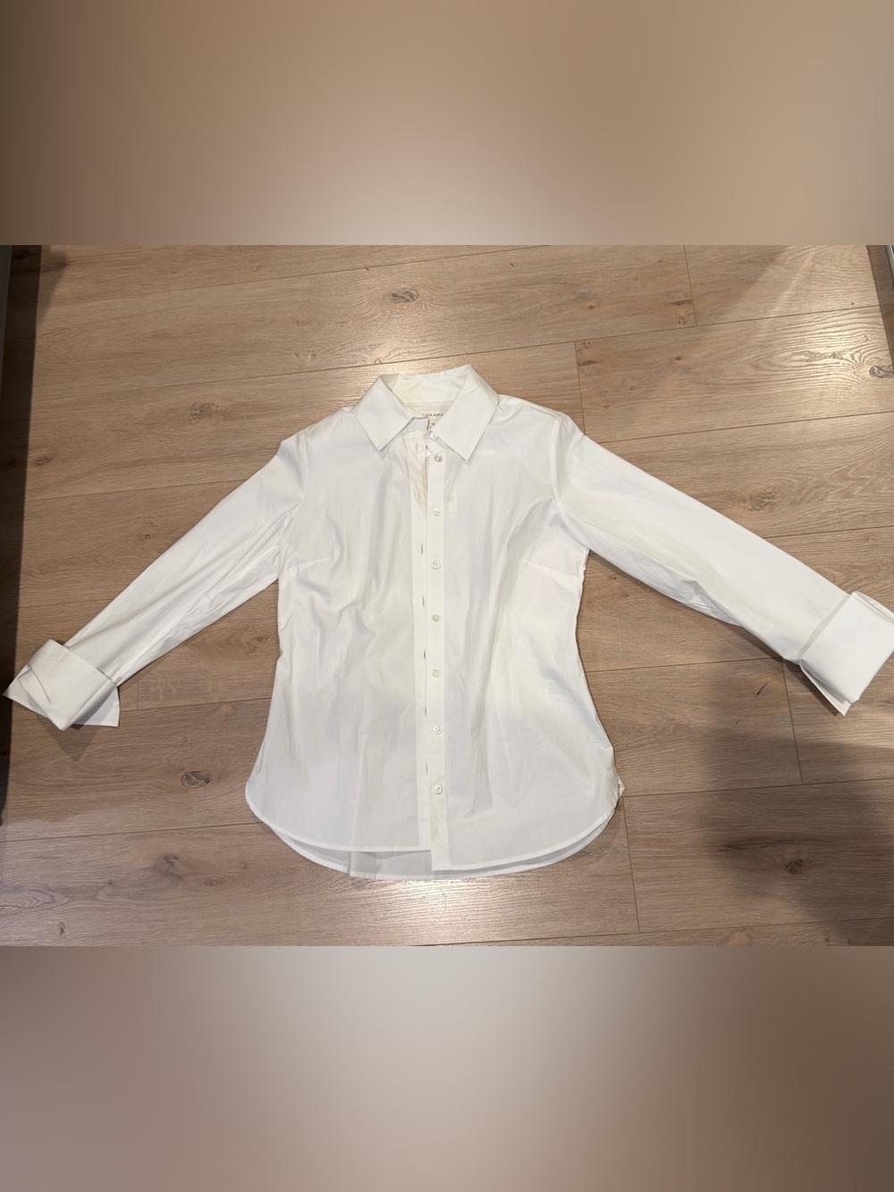 Banana Republic Classic White Button-Down Shirt for Women
